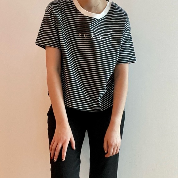 NWT Roxy Infinity Is Beautiful B Striped T-Shirt - S - Picture 4 of 16